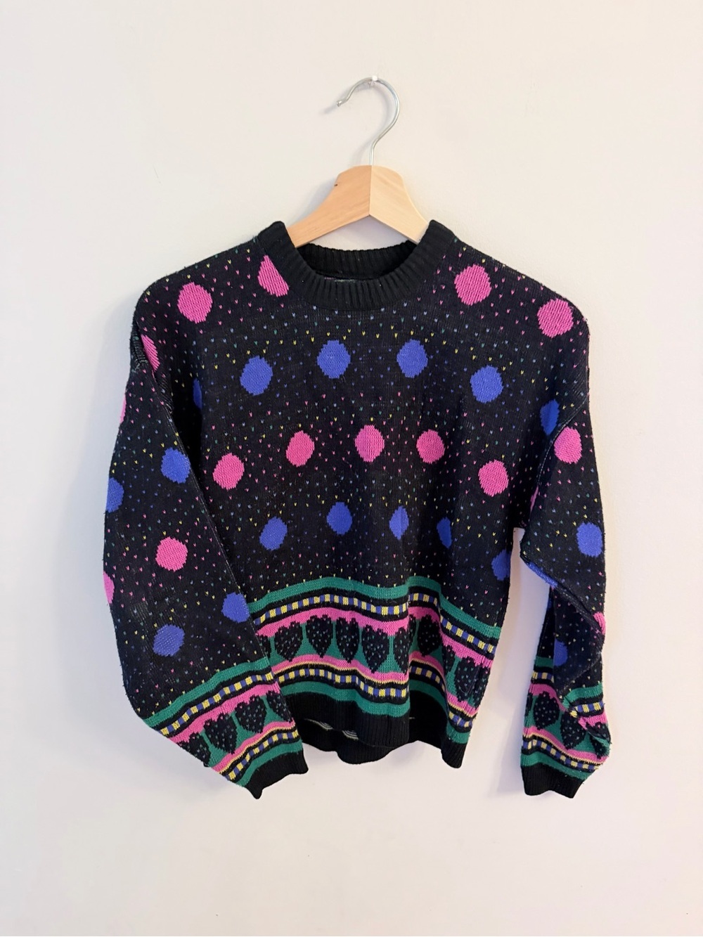 Vintage 90s Black Polka Dot Patterned Women's Sweater with Pink and Blue Accents